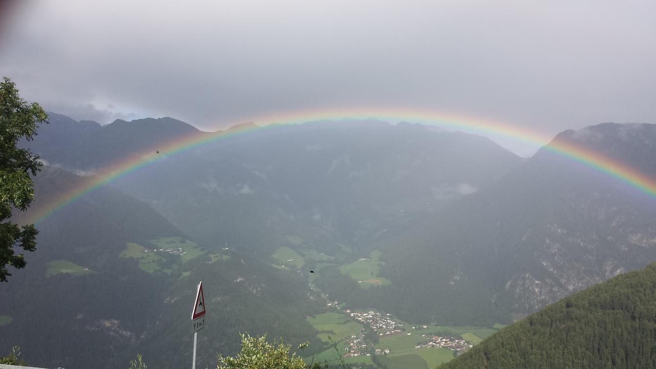 Pension Schoenblick Campo di Trens Luaran gambar